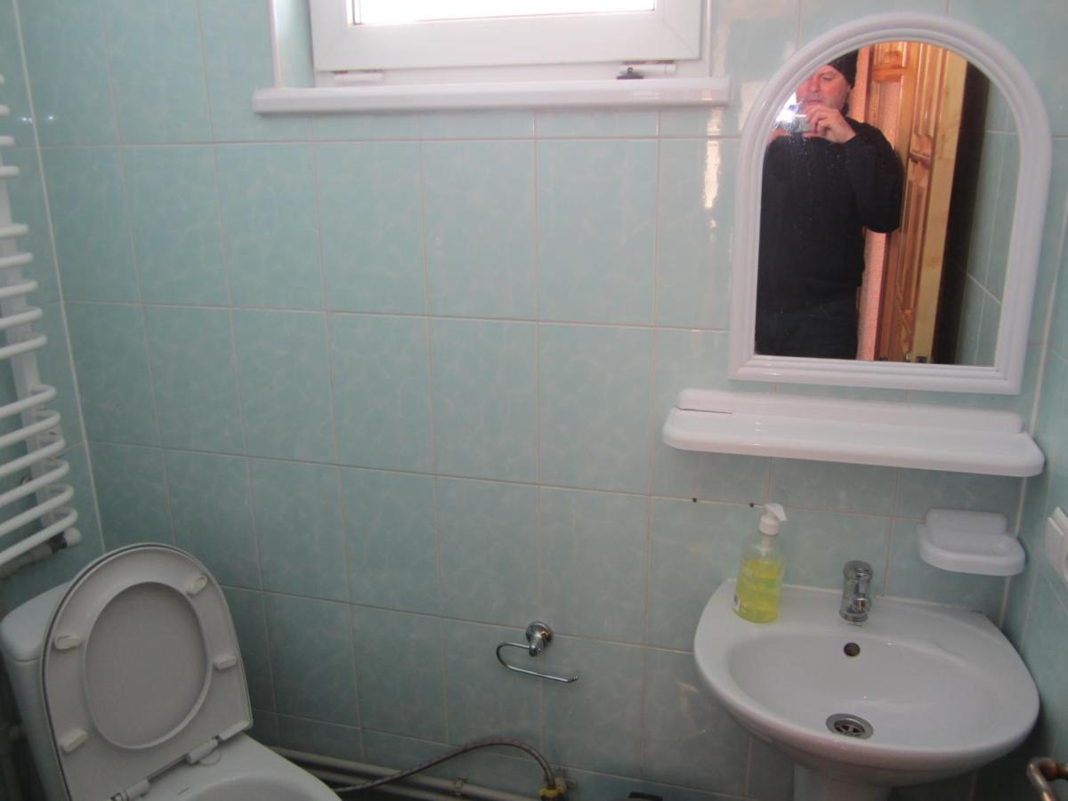 Базилік Hotel Yaremche Ngoại thất bức ảnh