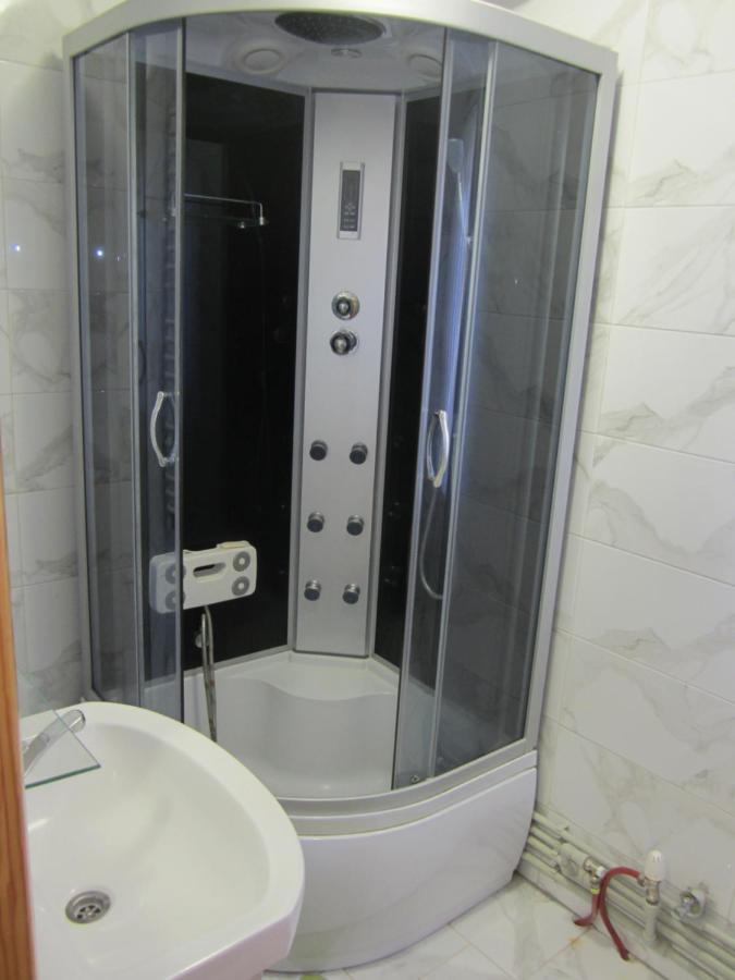 Базилік Hotel Yaremche Ngoại thất bức ảnh