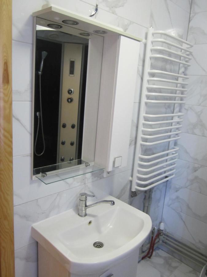Базилік Hotel Yaremche Ngoại thất bức ảnh