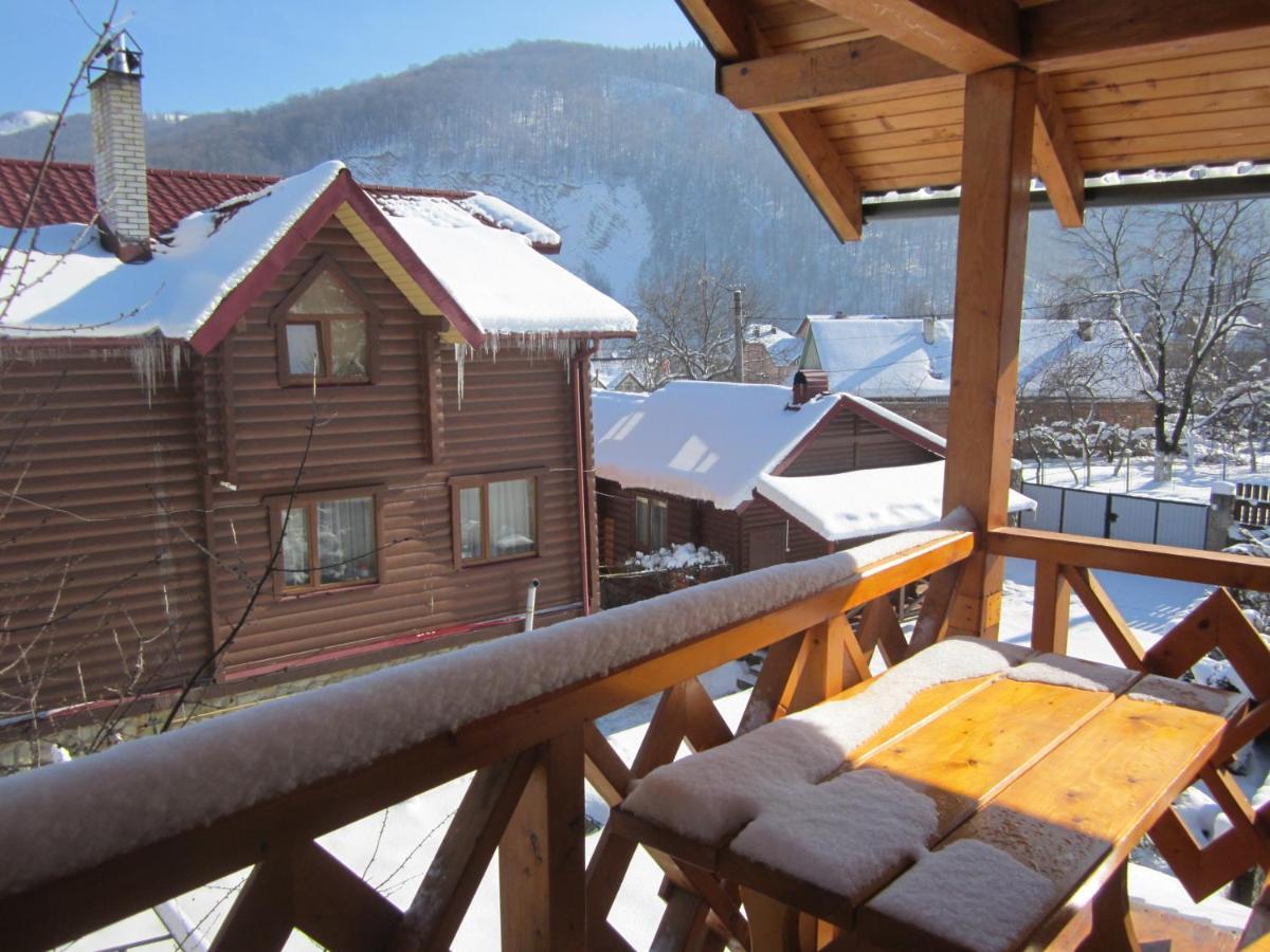 Базилік Hotel Yaremche Ngoại thất bức ảnh