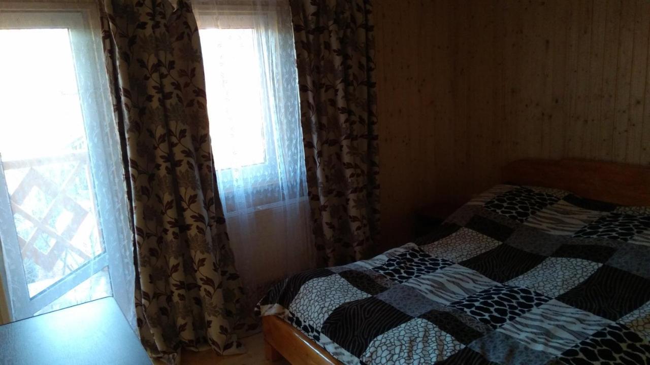 Базилік Hotel Yaremche Ngoại thất bức ảnh