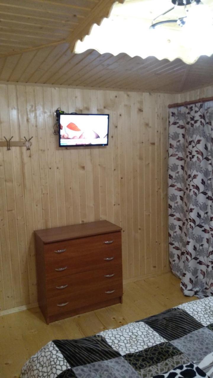 Базилік Hotel Yaremche Ngoại thất bức ảnh